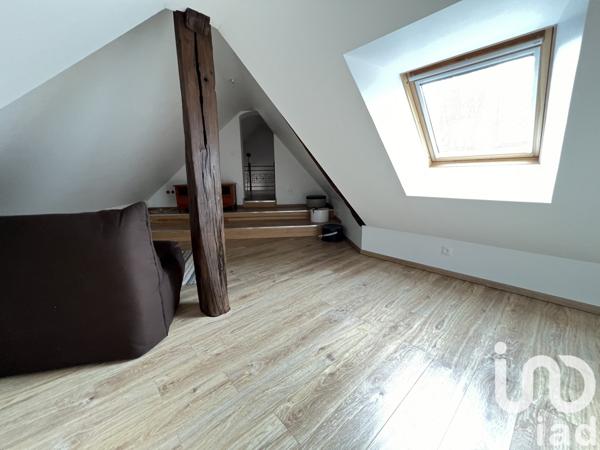 Maison 7 pièces de 220 m² à Coudrecieux (72440)