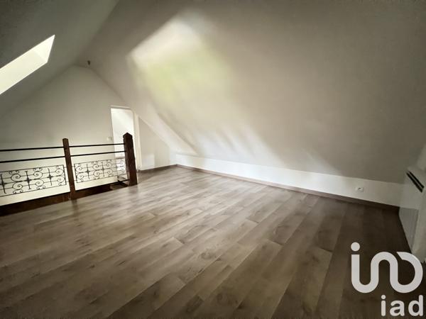 Maison 7 pièces de 220 m² à Coudrecieux (72440)