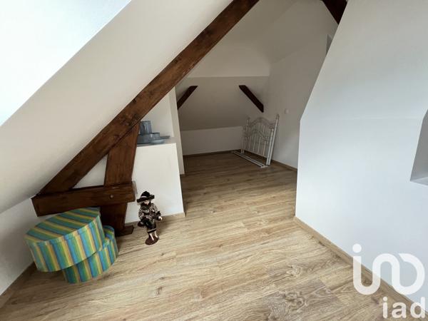 Maison 7 pièces de 220 m² à Coudrecieux (72440)