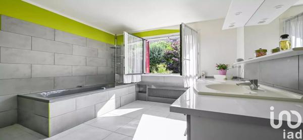 Maison à vendre 7 pièces 200 m² Rueil-Malmaison