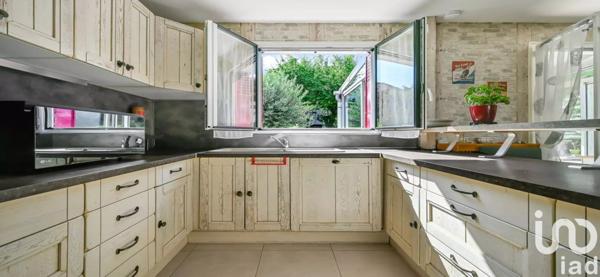 Maison à vendre 7 pièces 200 m² Rueil-Malmaison