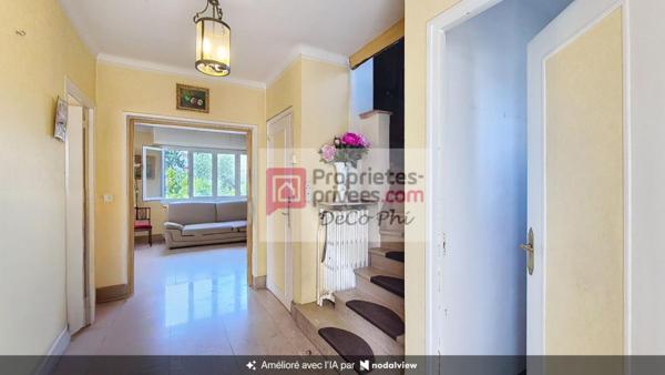Maison  jardin & terrasse  6 pièces  106 m2 (236 m2 au sol)  Versailles Montreuil