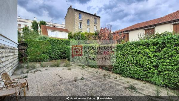 Maison  jardin & terrasse  6 pièces  106 m2 (236 m2 au sol)  Versailles Montreuil
