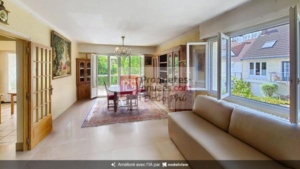 Maison  jardin & terrasse  6 pièces  106 m2 (236 m2 au sol)  Versailles Montreuil