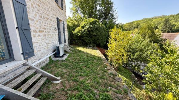 Maison Vauréal village 364 900 € **  - Référence  5227