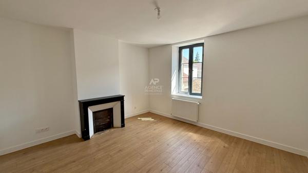 Maison Vauréal village 364 900 € **  - Référence  5227