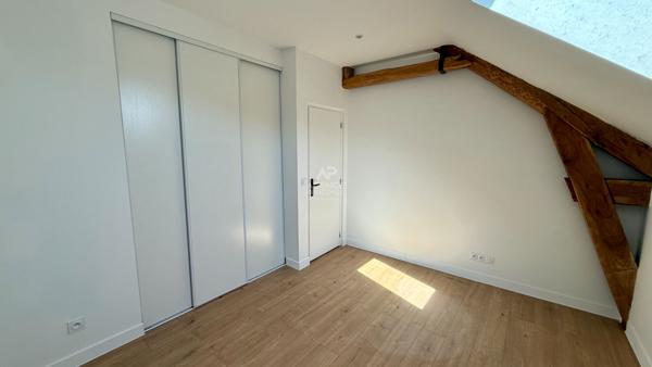 Maison Vauréal village 364 900 € **  - Référence  5227