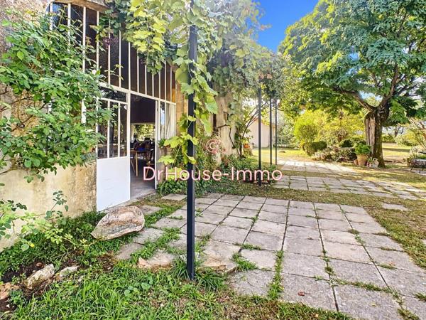 Commerce à vendre 15 pièces de 600 m²