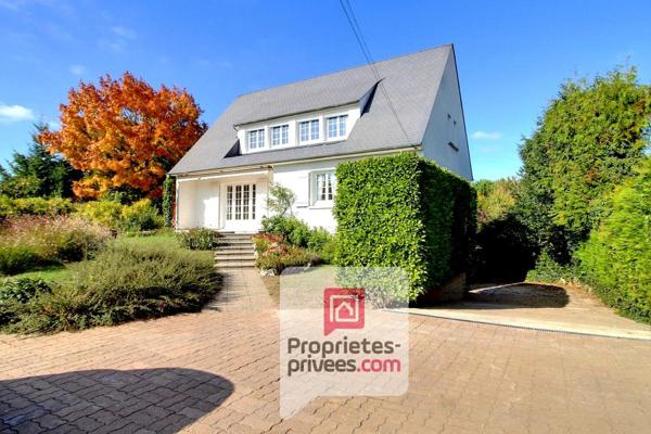 A VENDRE secteur recherché MAISON FAMILIALE de 145 m2 - 5 CHAMBRES - VERANDA, TERRAIN CLOS 1156 m2