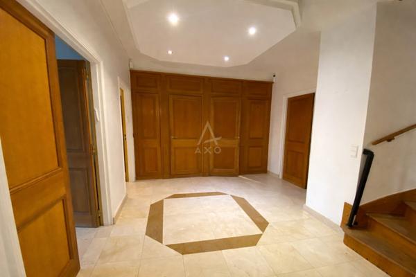 NEUILLY SUR SEINE - DUPLEX D'EXCEPTION AVEC TERRASSE ET PARKING (4/5 CHAMBRES)