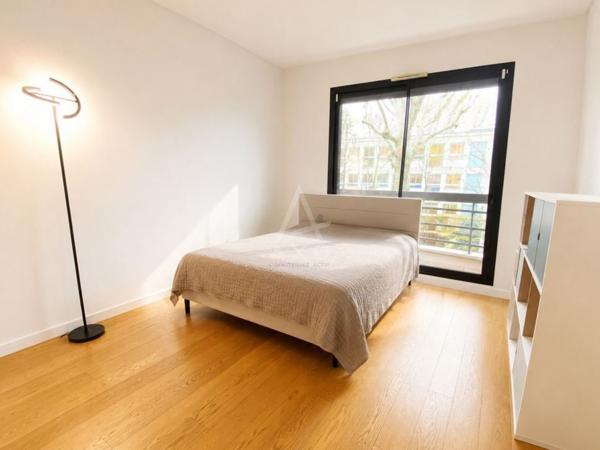 NEUILLY SUR SEINE - DUPLEX D'EXCEPTION AVEC TERRASSE ET PARKING (4/5 CHAMBRES)