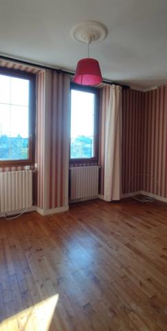 Garat. Maison 125 m² avec terrasses, jardin et garage. Terrain clos 1182m²