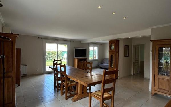 Maison à vendre    4 pièces • 107,30 m2 Saint-Germain-lès-Corbeil