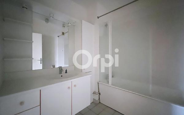 Appartement à vendre    4 pièces • 96,39 m2 Beauvais