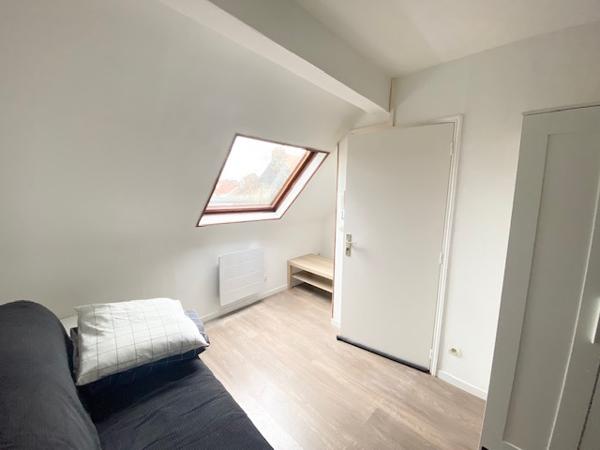A louer secteur Gambetta studio MEUBLE de 25m2