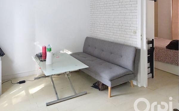 Appartement à vendre    2 pièces • 24,87 m2 Clamart