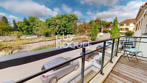 Appartement 3 pièces avec vue sur la Tour de Montlhéry – Cœur de ville