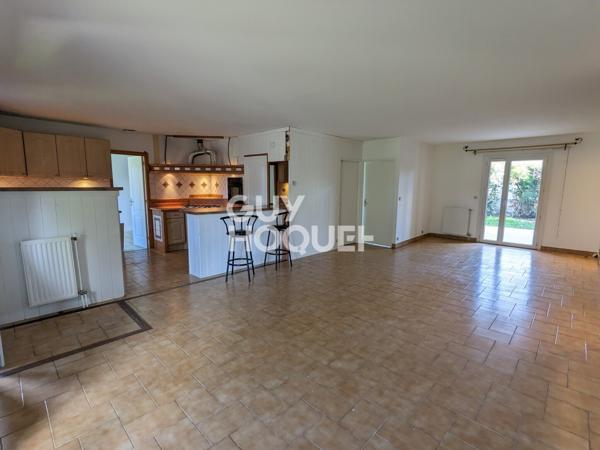 MAISON INDIVIDUELLE A LOUER - 3 CHAMBRES - GARAGE - JARDIN - 93.64 m² - PRADETTES