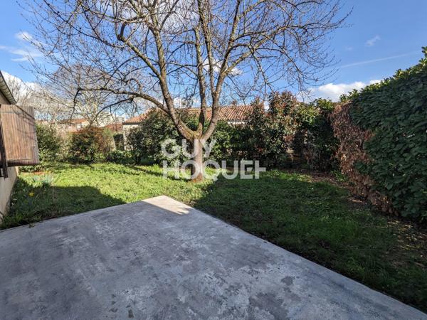 MAISON INDIVIDUELLE A LOUER - 3 CHAMBRES - GARAGE - JARDIN - 93.64 m² - PRADETTES