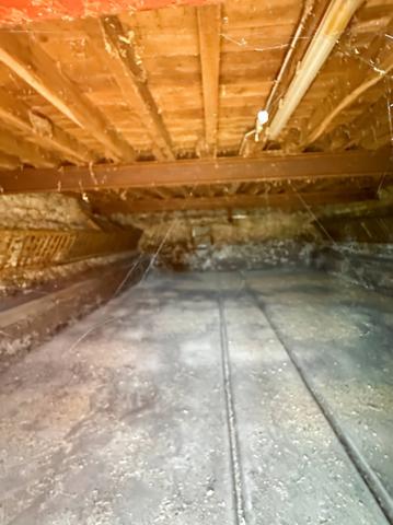 Propriete à vendre proche de VILLEFRANCHE D'ALLIER (03) Maison , granges ,écurie , garage , Terrain 10 ha