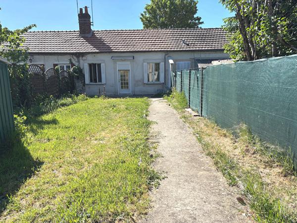 EN VENTE - FOURCHAMBAULT - Maison 2 chambres cour intérieure