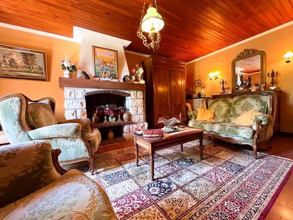 Maison Val Fouzon 11 pièce(s) 254 m2