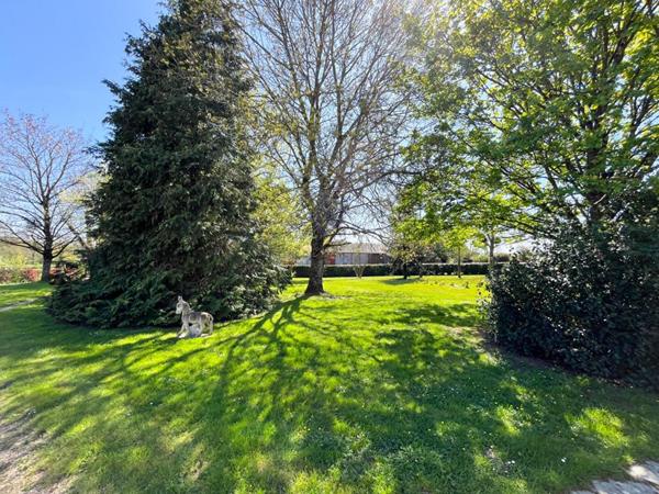 Maison Val Fouzon 11 pièce(s) 254 m2