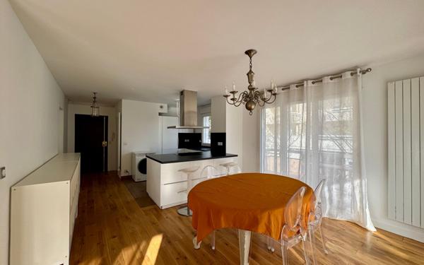 Appartement à louer    3 pièces • 78,40 m2 Saint-Maur-des-Fossés