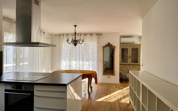 Appartement à louer    3 pièces • 78,40 m2 Saint-Maur-des-Fossés