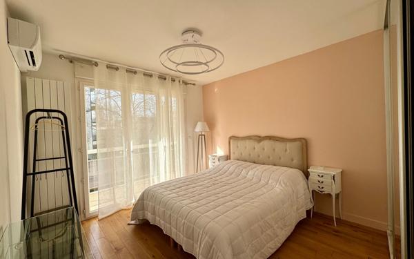 Appartement à louer    3 pièces • 78,40 m2 Saint-Maur-des-Fossés