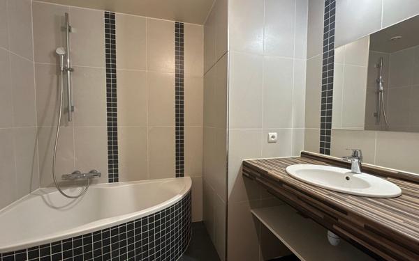 Maison à vendre    7 pièces •  Albens