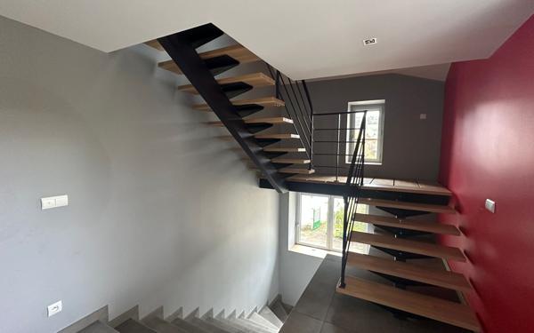 Maison à vendre    7 pièces •  Albens