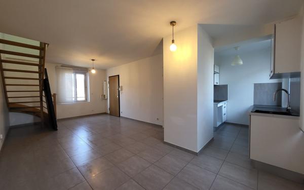 Appartement à louer    2 pièces • 61,13 m2 Pontcarré