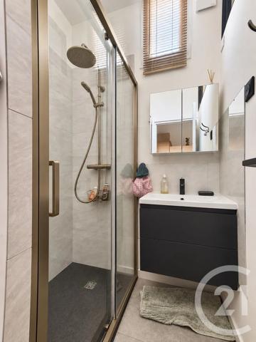Appartement T2 à vendre  2 pièces - 49,82 m 2   FREJUS  - 83