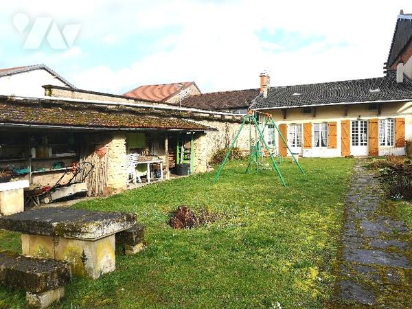 Cousances les Forges, maison de village F6 de plain-pied