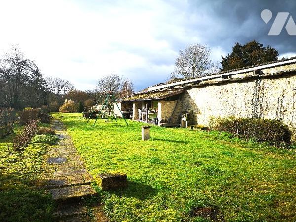 Cousances les Forges, maison de village F6 de plain-pied