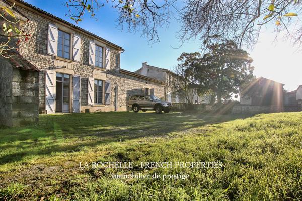 PROPRIÉTÉ DE CAMPAGNE - VUE PANORAMIQUE - SUD VENDÉE