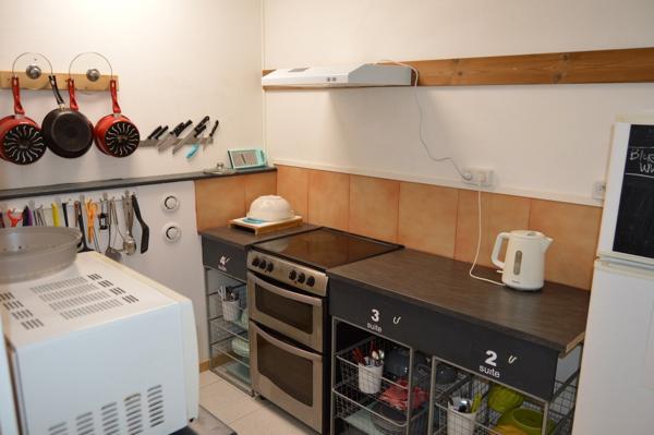 Maison avec local commercial et potentiel locatif, Centre de Ruffec Ruffec