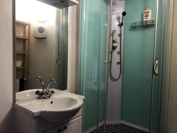Maison avec local commercial et potentiel locatif, Centre de Ruffec Ruffec