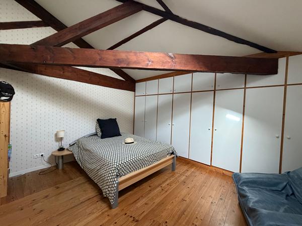 Maison Maison T6 de 170m² au centre de Bègles avec garage double sur une parcelle de 550m² 200 m²