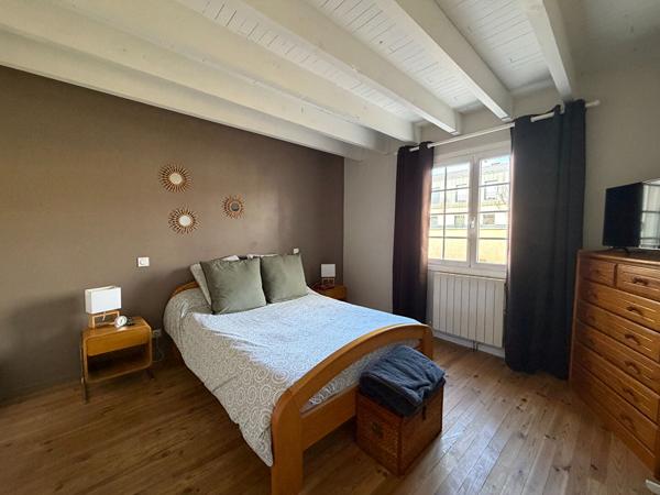 Maison Maison T6 de 170m² au centre de Bègles avec garage double sur une parcelle de 550m² 200 m²
