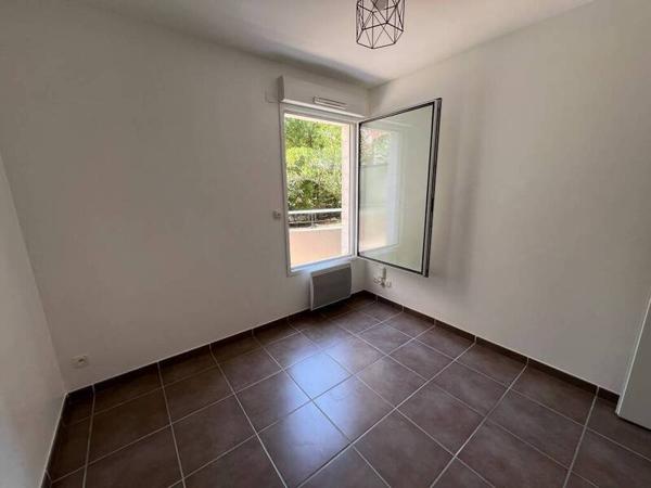Appartement 2 pièces                                        - 44000 Nantes Réf : 12228