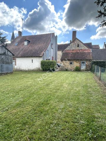 MAISON DE VILLE 2 CHAMBRES AVEC DEPENDANCES ET TERRAIN A BAGNEUX (INDRE 36)