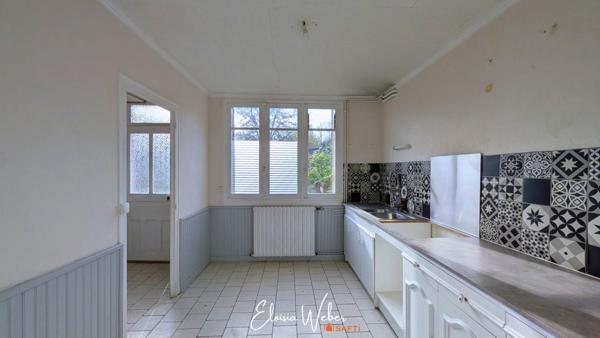 Charmante et lumineuse maison de bourg en impasse.