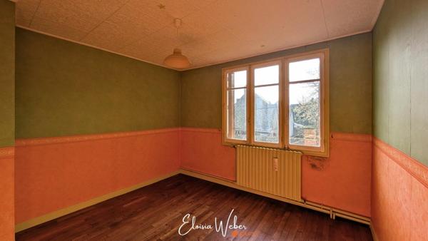 Charmante et lumineuse maison de bourg en impasse.