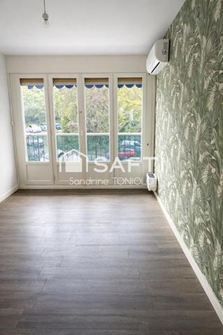 Trois pièces à proximité des commodités