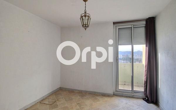 Appartement à vendre    3 pièces • 58 m2 Marseille 10