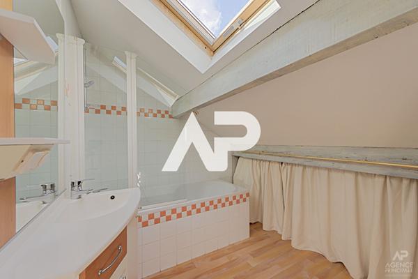 Maison RUEIL-MALMAISON 7 pièce(s) 132.43 m² €875 000 ** - Référence 19910