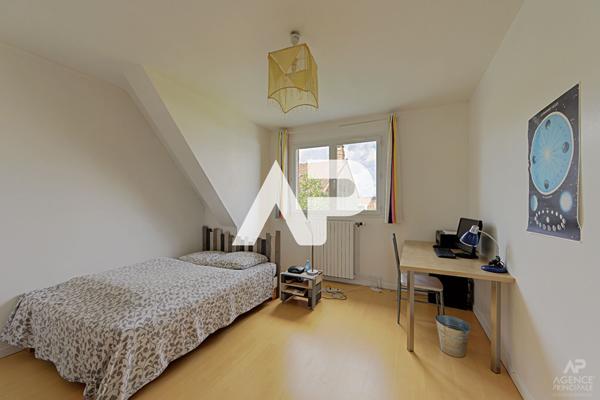Maison RUEIL-MALMAISON 7 pièce(s) 132.43 m² €875 000 ** - Référence 19910