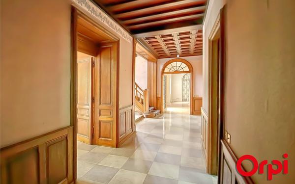 Maison à vendre    16 pièces • 597 m2 Bourgoin-Jallieu